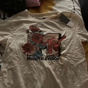 mtv flower top size small